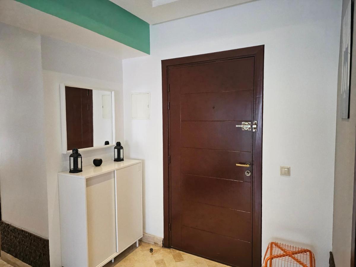Lovely Modern Flat With Balcony, Casa Blanca